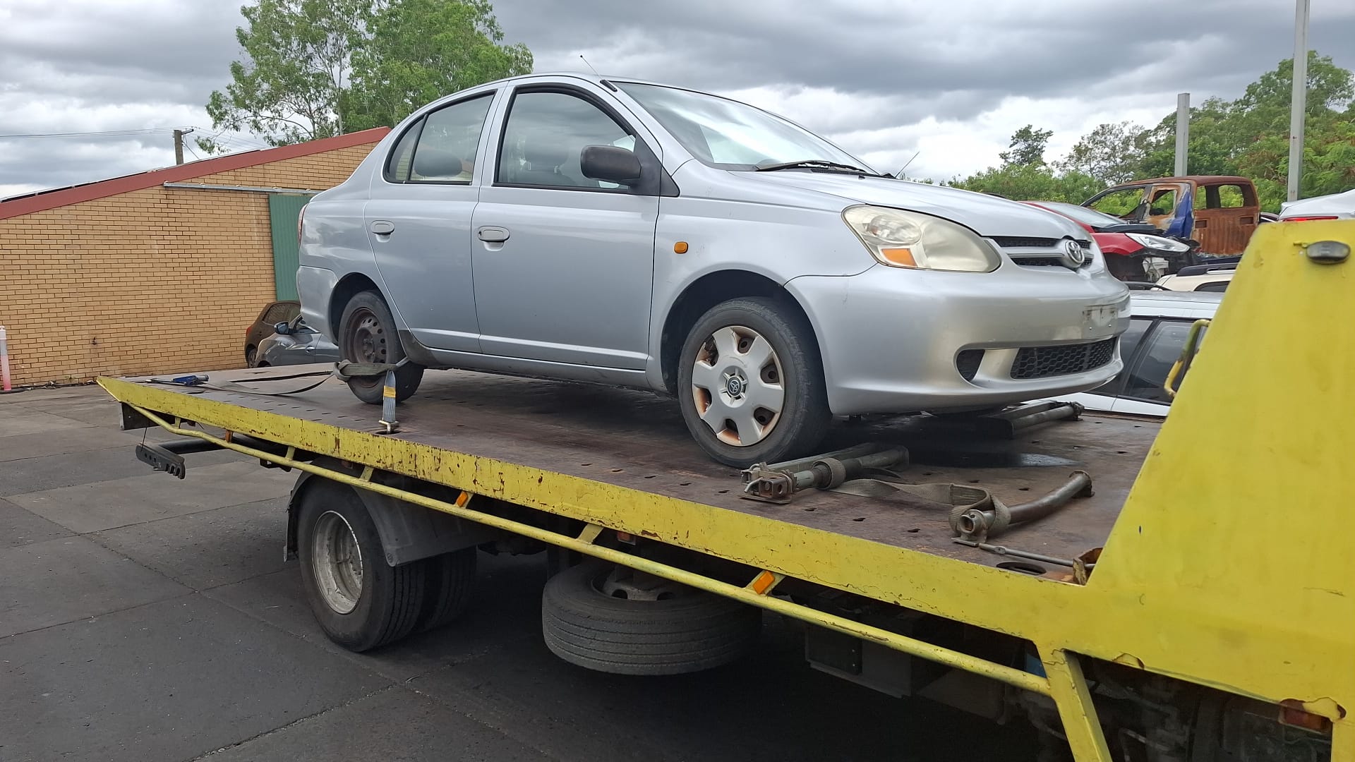 Sustainable Car Recycling Made Easy with Car Wreckers Brisbane