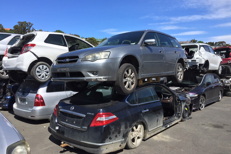 Sell Your Car to Wreckers today