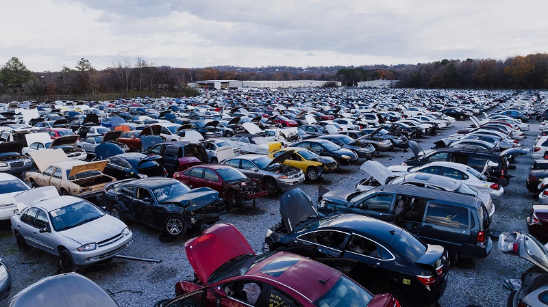Car Wreckers Help Reduce Carbon Emissions